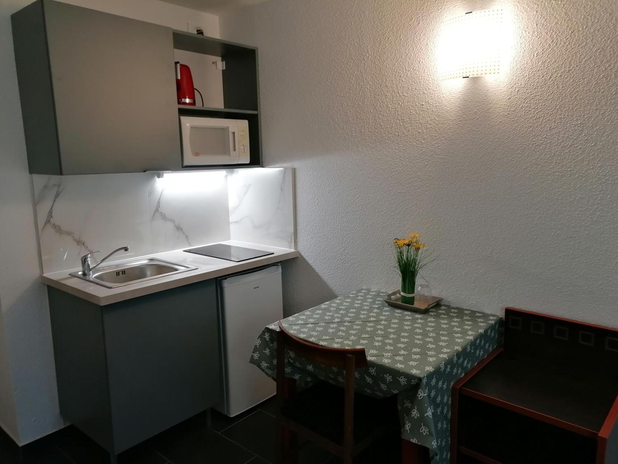 Appart Hotel La Defense Курбевуа Экстерьер фото