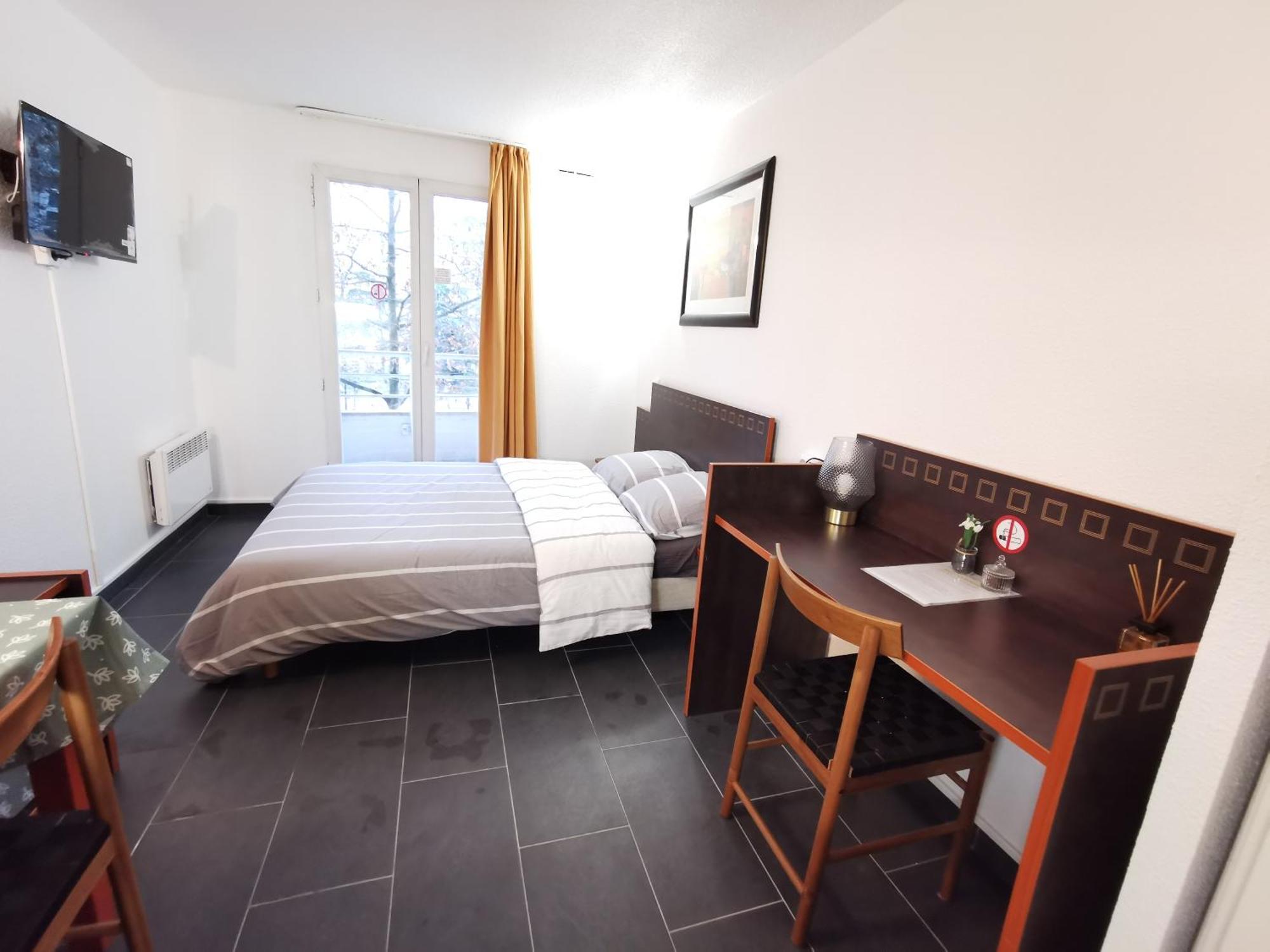 Appart Hotel La Defense Курбевуа Экстерьер фото